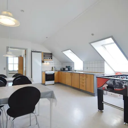 Two-bedroom In Apartamento *